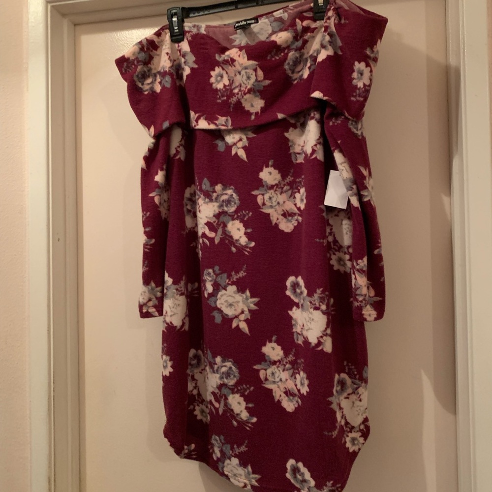 Beautiful and Soft Off The Shoulder Dress NWT 2X